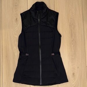 Lululemon down for it all vest